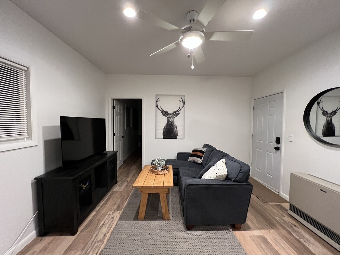 Foto principal - 151 Northside Dr
