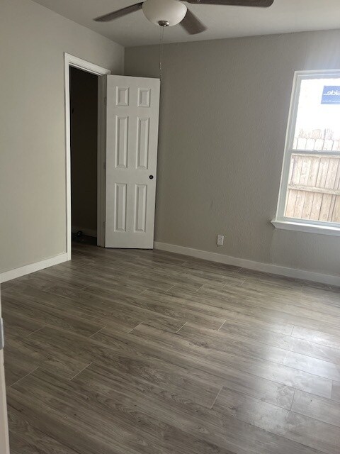 Building Photo - 8401 Garcreek Cir