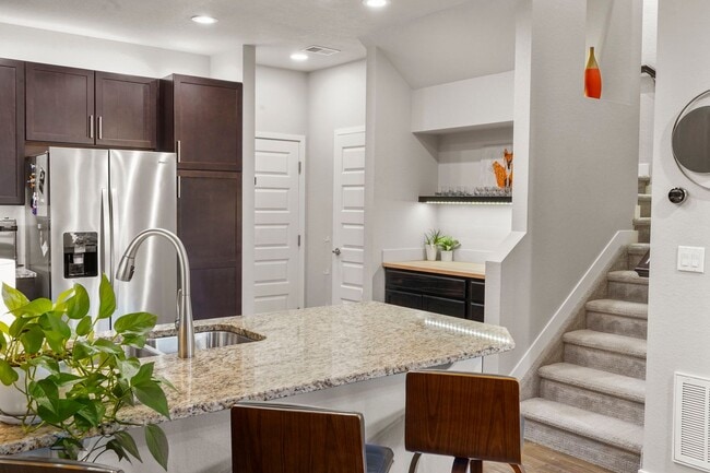 Building Photo - Modern 3-Bedroom Townhome in Midtown Denve...