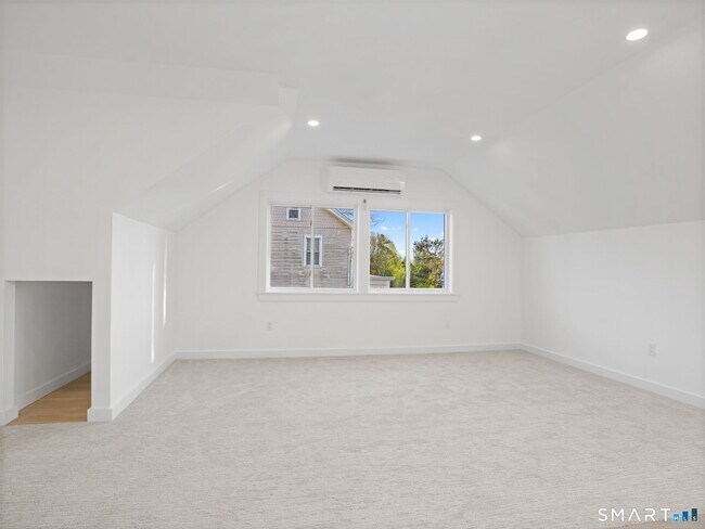 Foto del edificio - 54 Richmondville Ave