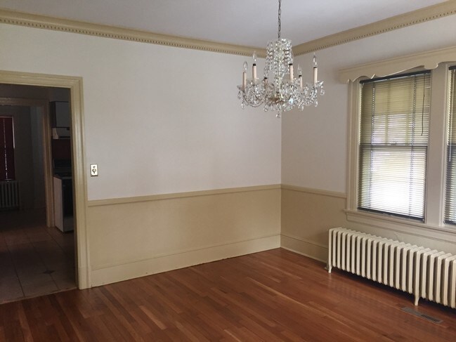 Formal Dining Room - 111 Elizabeth St