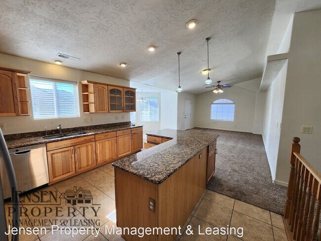 Foto del edificio - 3 br, 2 bath House - 358 North Dover Lane