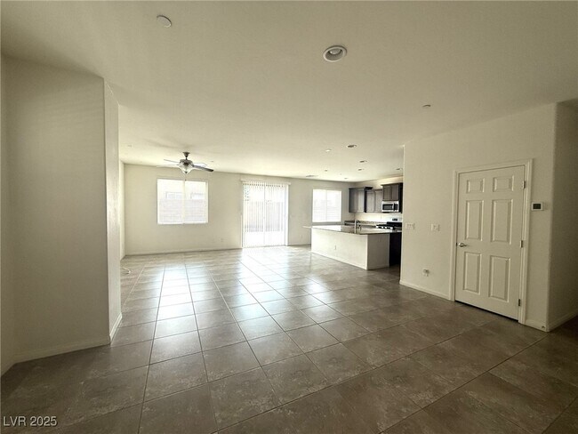 Building Photo - 2229 Mundare Dr