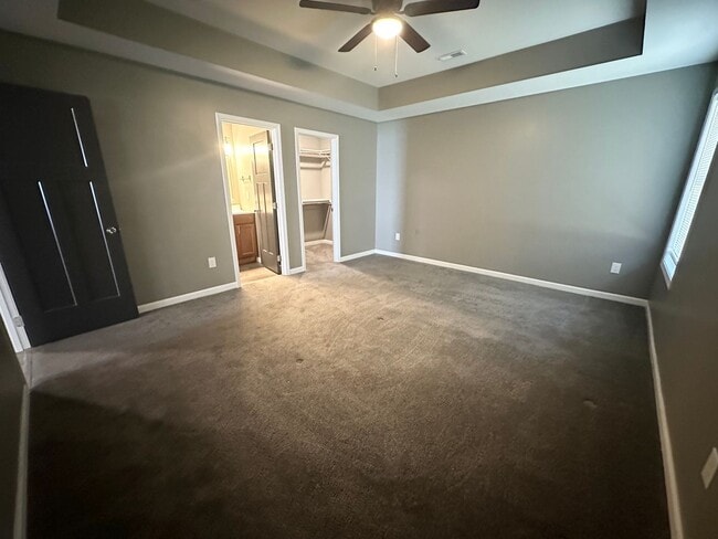 Foto del edificio - Beautiful 4-Bedroom; 2 bath Home for Rent ...