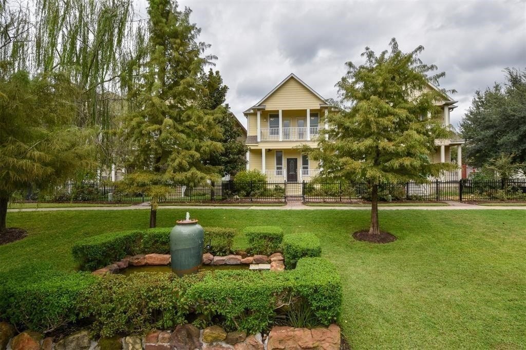 Foto principal - 815 Garden Rose Ln