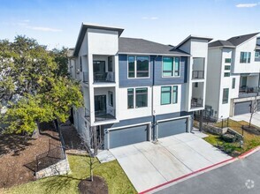 Building Photo - 2050 Lohmans Spur
