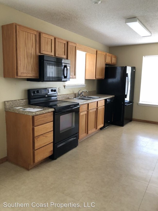 Building Photo - 3 br, 2 bath House - 821 Waterfield Drive
