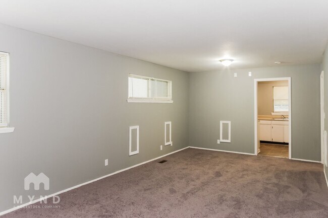 Foto del edificio - 3513 Rosedale Dr NW