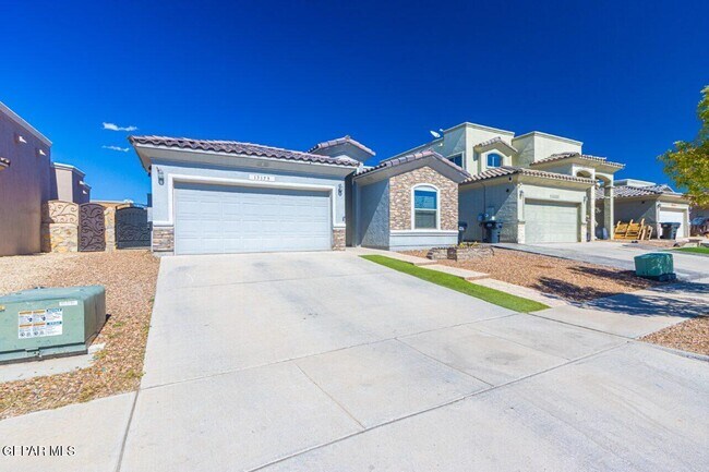 Building Photo - 13159 Wellington