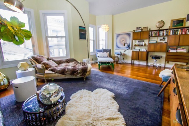 Foto del edificio - 251 San Carlos St