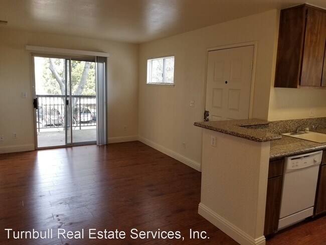Building Photo - 133 Luna Grande Cir