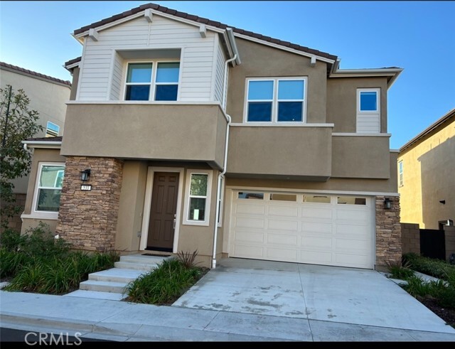 Building Photo - 533 Serrano Summit Dr