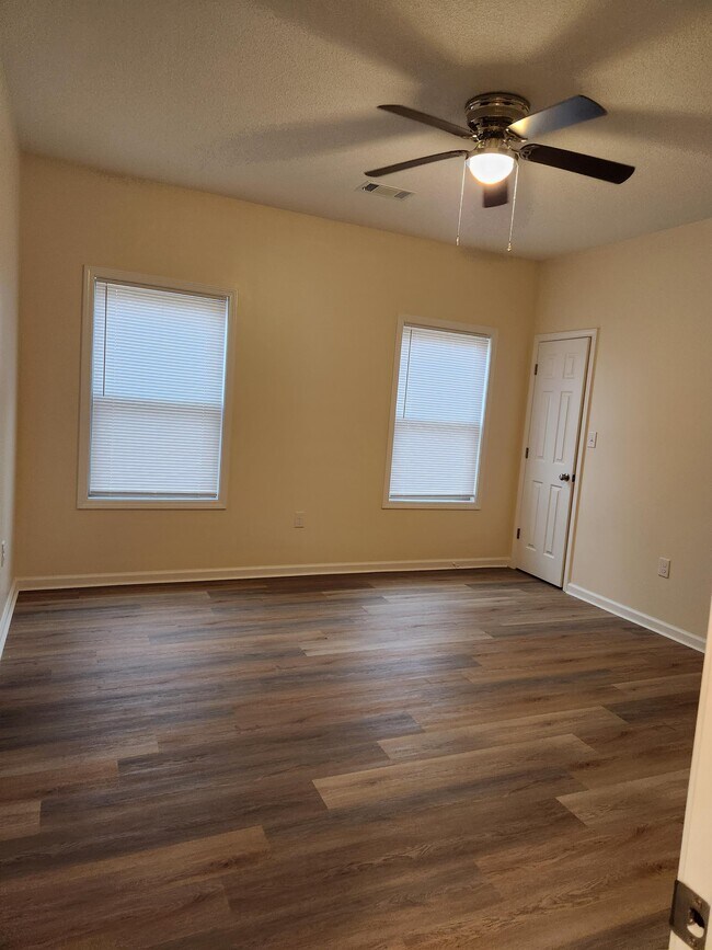 Foto del edificio - 719 N 5th St