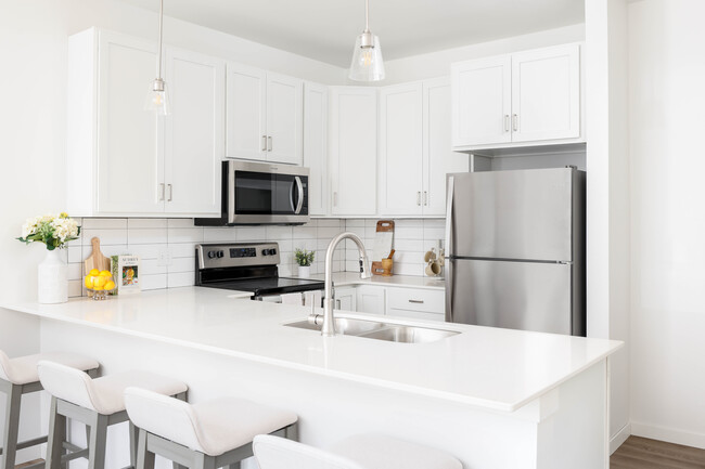 Unit Kitchen - The Retreat at Urban Plains