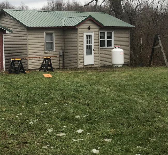 Building Photo - 2490 NY 104