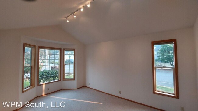 Building Photo - 3 br, 2 bath House - 26027 Lake Wilderness...