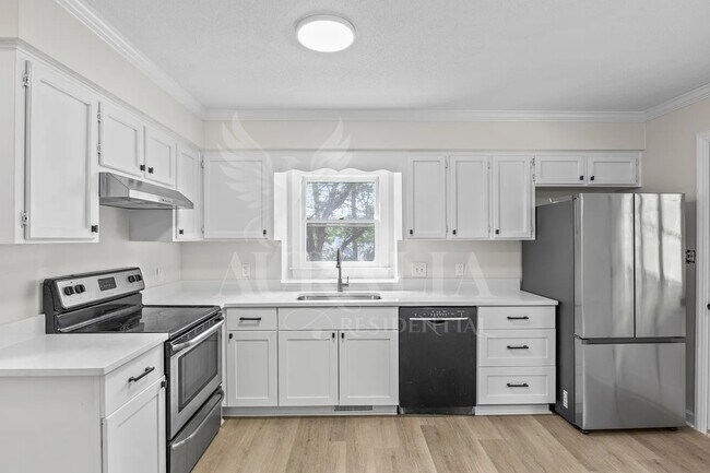 Foto del edificio - 623 Elmwood Ct