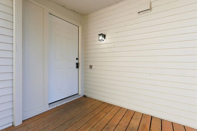 Foto del edificio - 4965 SW 152nd Ave