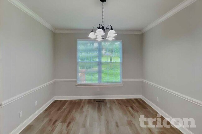 Foto del edificio - 1705 Walden Ct