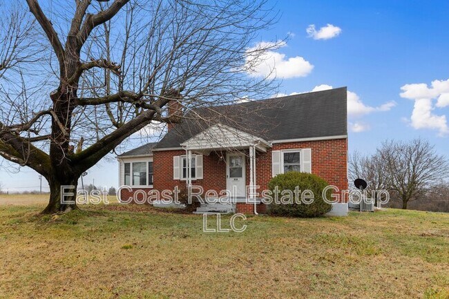 Building Photo - 838 Jenny Wren Dr