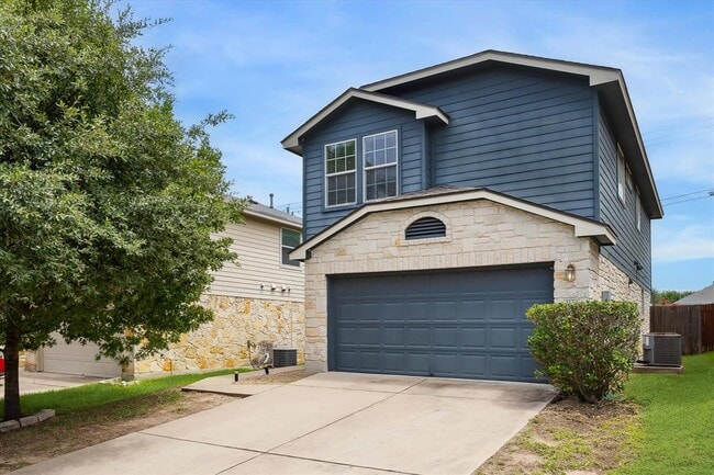 Building Photo - 2124 Nestlewood Dr