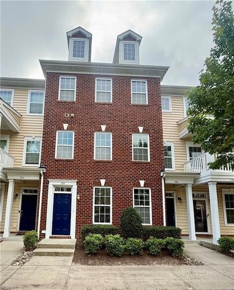 Building Photo - 334 Fountain Way