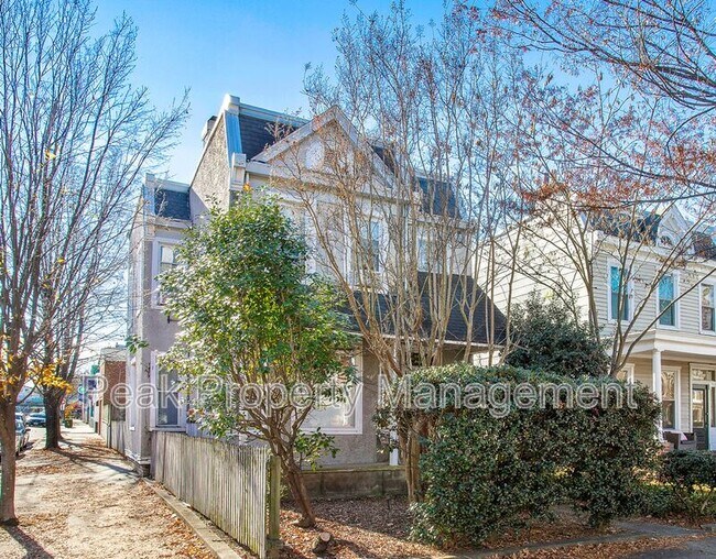 Foto del edificio - 2901 Ellwood Ave