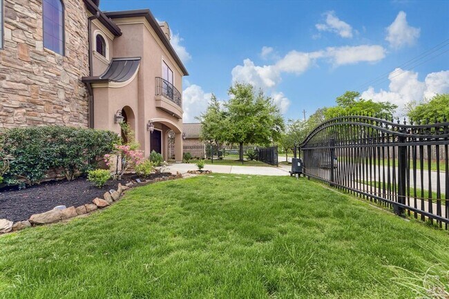 Building Photo - 3550 Griggs Rd