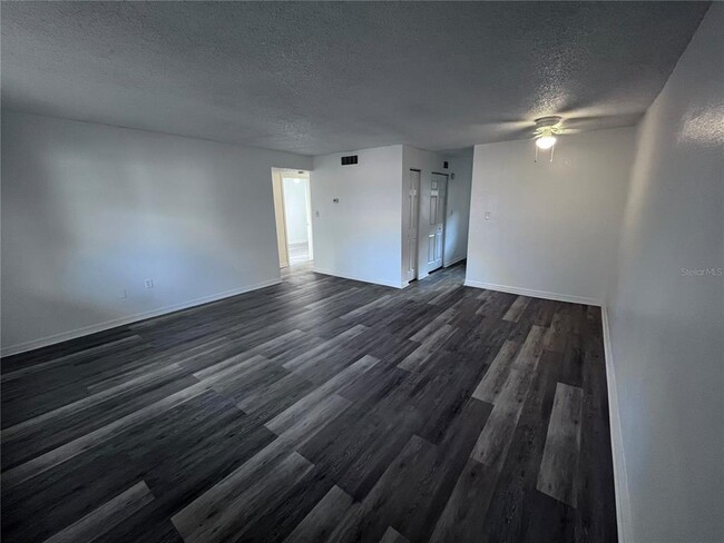 Foto del edificio - 12404 Orange Blossom Oak Pl