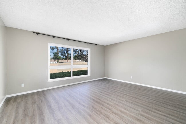 Building Photo - 5585 E Pacific Coast Hwy