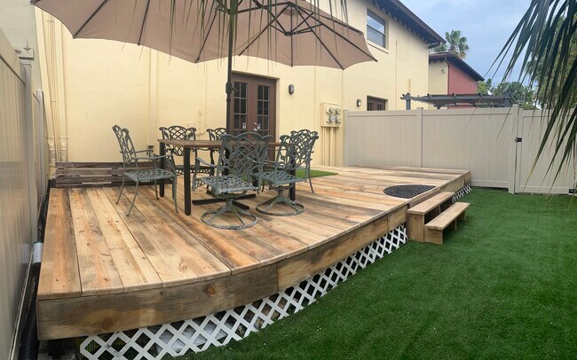 Building Photo - 1537 Catherine St