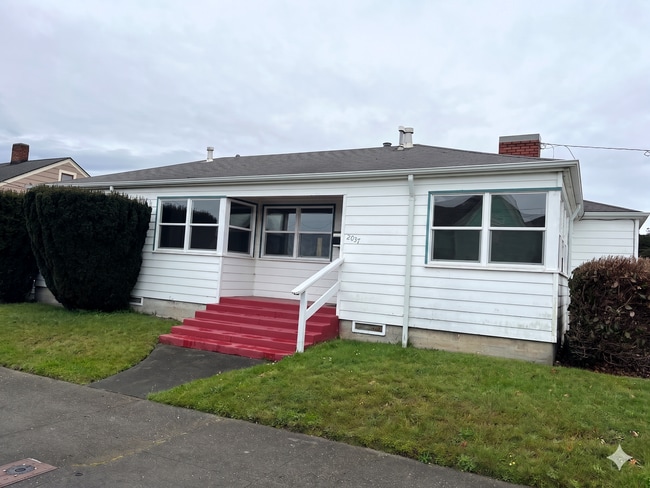 Building Photo - 809 Humboldt St