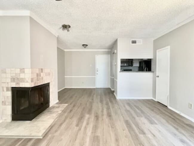 Foto del edificio - Updated 2 Bed, 3 Bath Condo in Prime North...