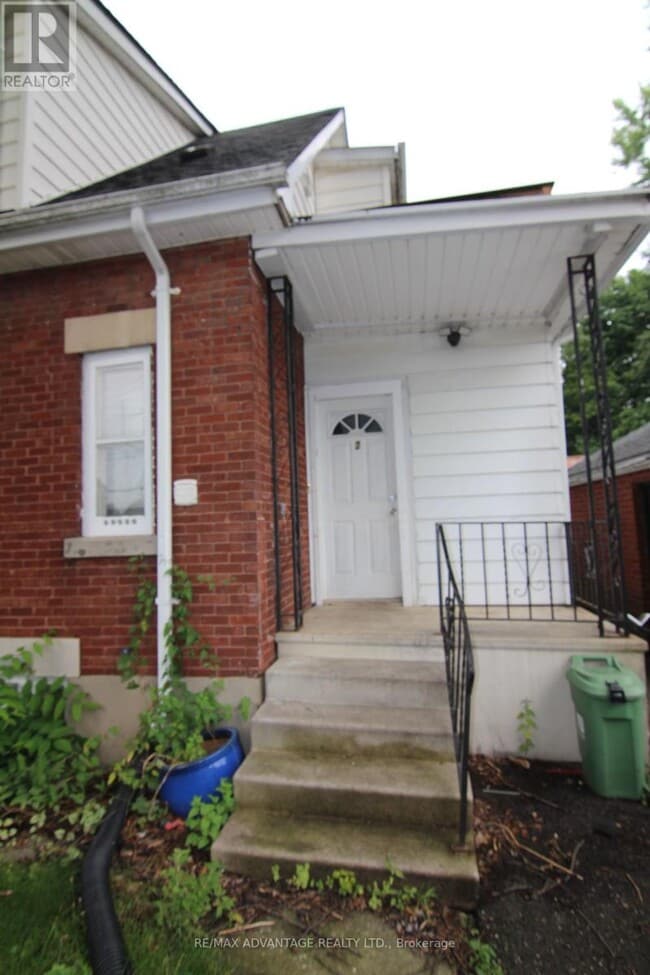 Building Photo - 226 High St