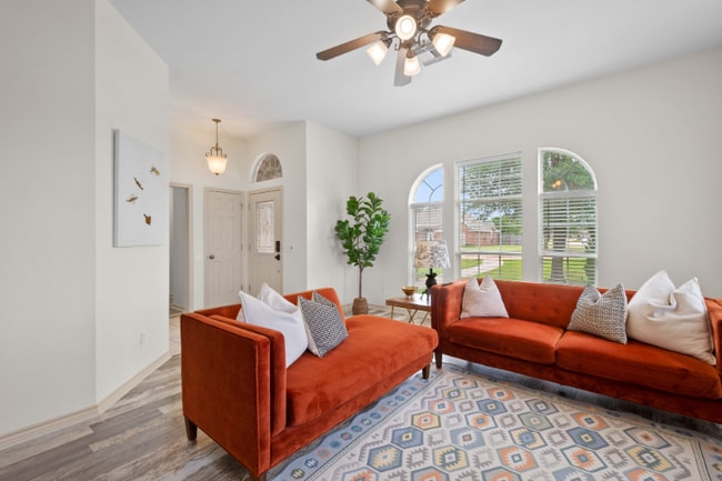Foto del edificio - 5401 Blazing Star Ln