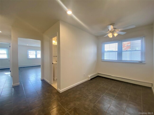 Building Photo - 430 E Chester St