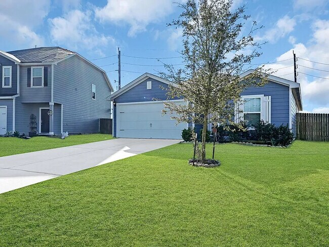 Foto del edificio - 5502 Rainbow Rd.