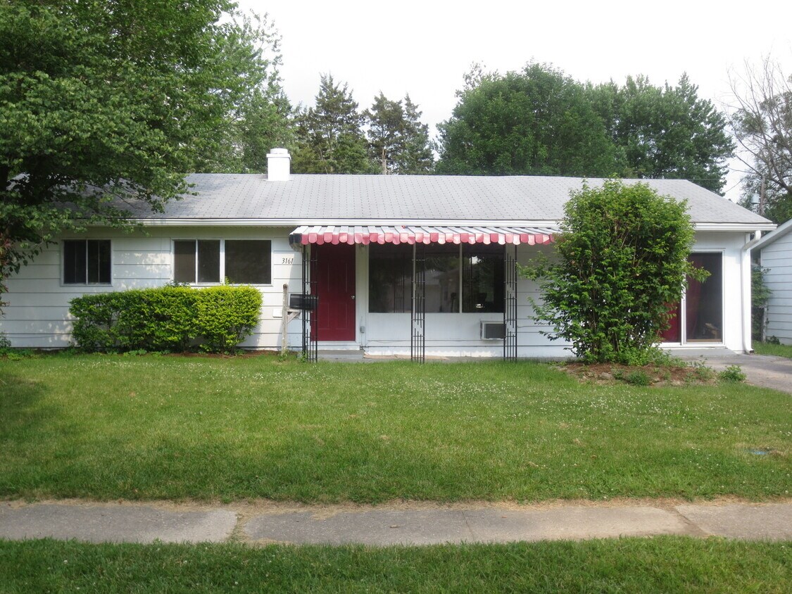 Primary Photo - Eagledale - 4 bedroom home.