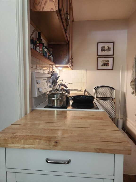 Foto del edificio - 186 Commonwealth Ave