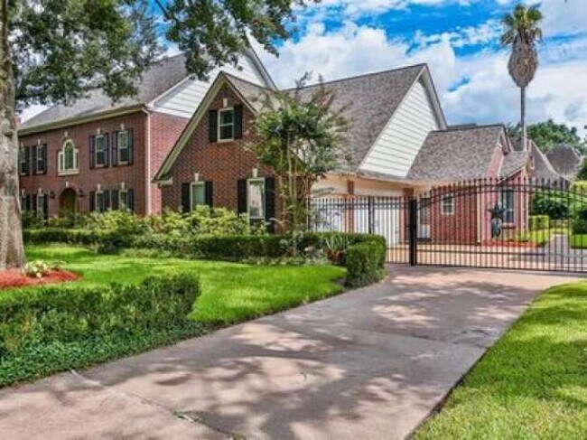 Foto del edificio - 20115 Echo Falls Dr