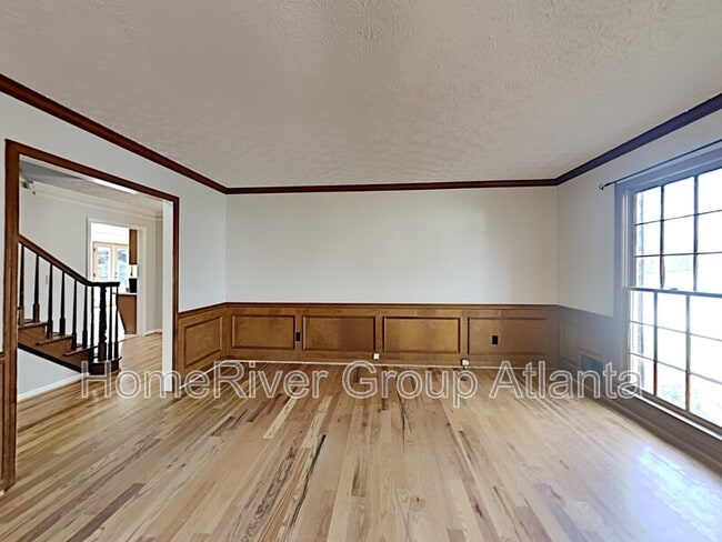 Building Photo - 1216 Wynford Colony S W