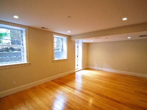 Building Photo - 53 Fort Ave