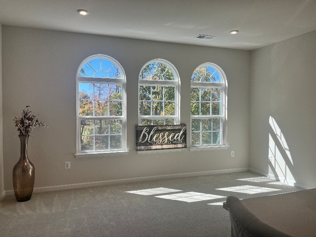 Building Photo - 7977 Independence Dr