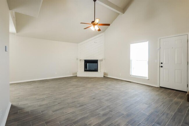 Foto del edificio - 725 Lapwing Rd