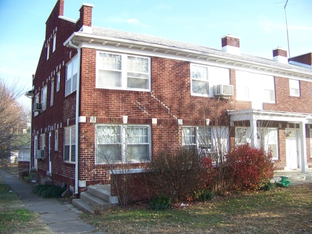 Primary Photo - 926 N Summit St