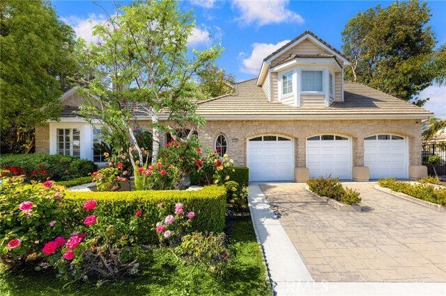 Building Photo - 779 Coral Tree Way