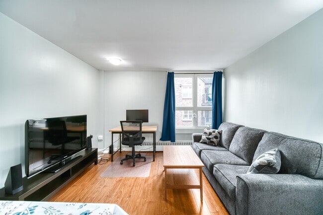 Photo du bâtiment - 5222-5222 Green St