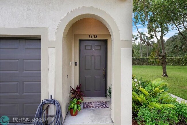 Foto del edificio - 13118 SW 44th St