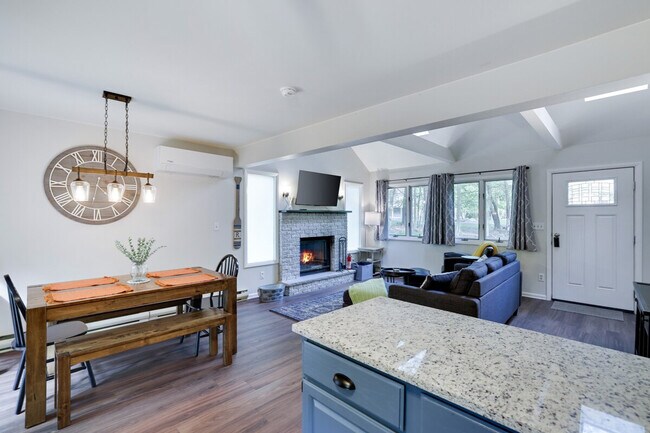 Foto del edificio - 141 Tommy's Ln