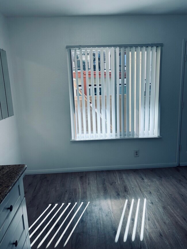 Foto del edificio - 4070 Porte La Paz